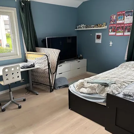 Spacious Detached House With Garden Perfect For Wed & ヴィラ
